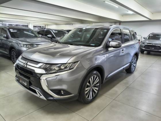 MITSUBISHI OUTLANDER 3.0 MIVEC V6 GASOLINA HPE-S AWD AUTOMÁTICO